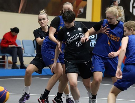 В спор фаворитов вмешались Khimki Power и «Спарта»